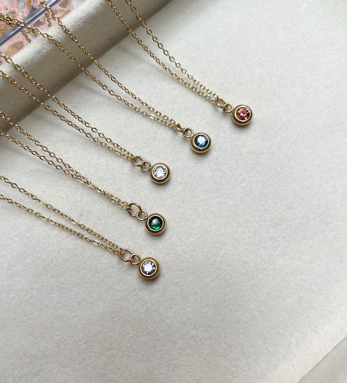 Ambi Colorful Stone Necklace