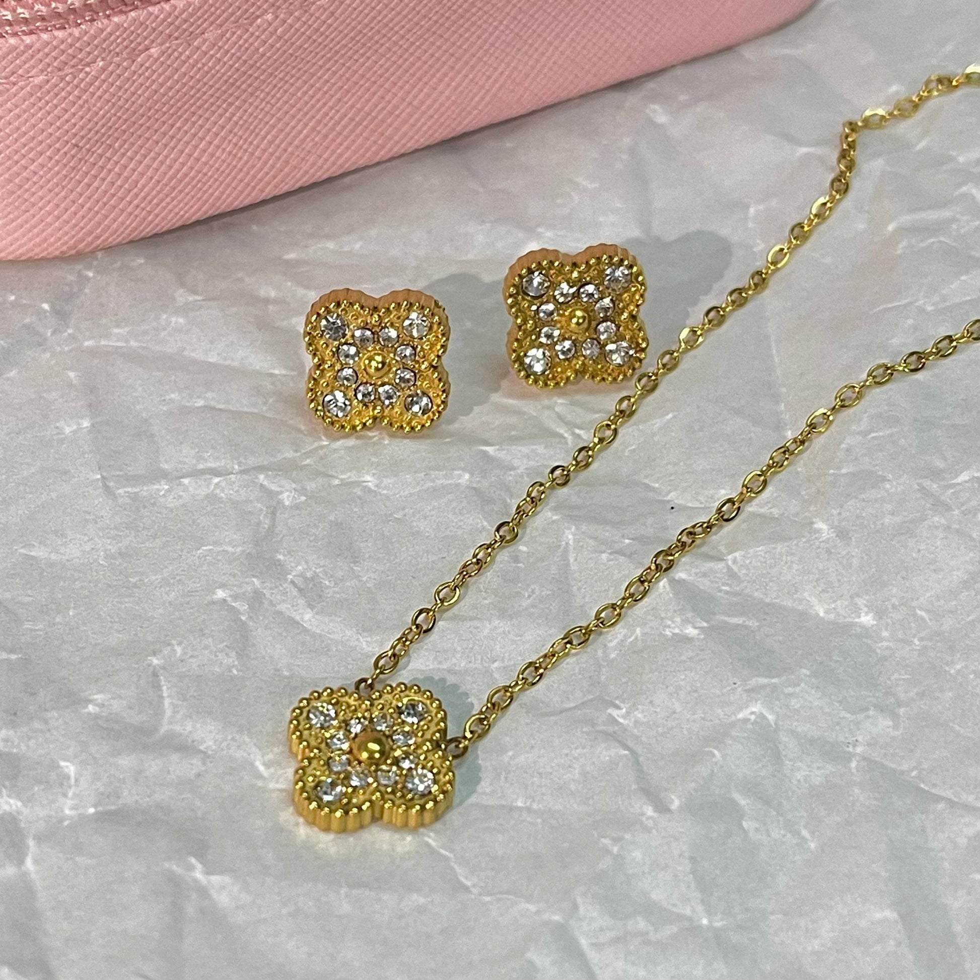 Trifi Clover Diamond Set