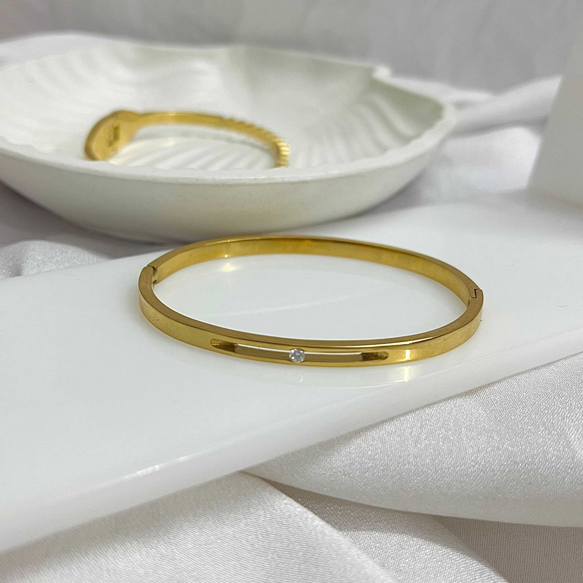 Sleeki One Diamond Cuff
