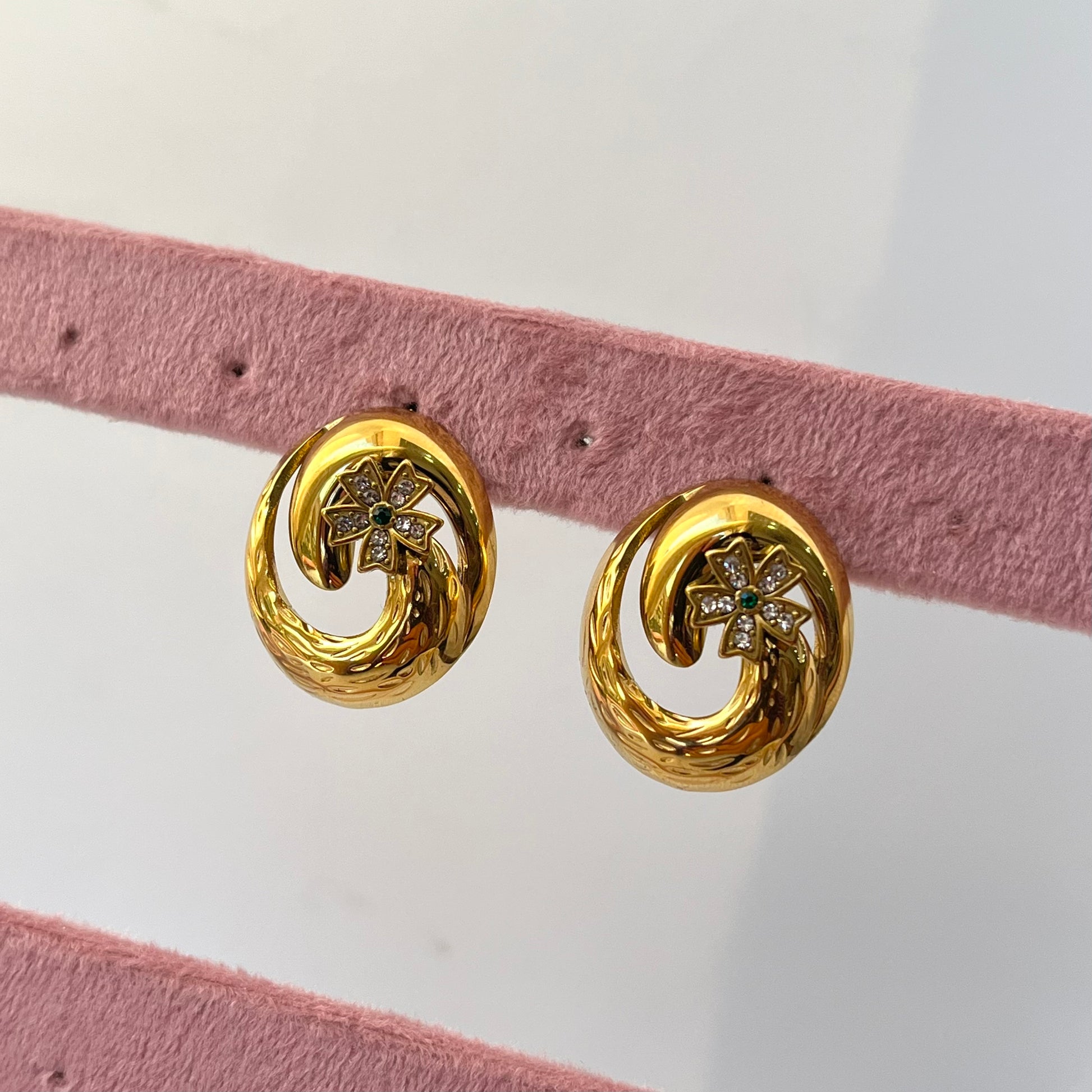 Quasi Flower Statement Earrings