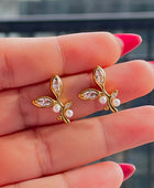 Aeri Leaf Diamond Earrings