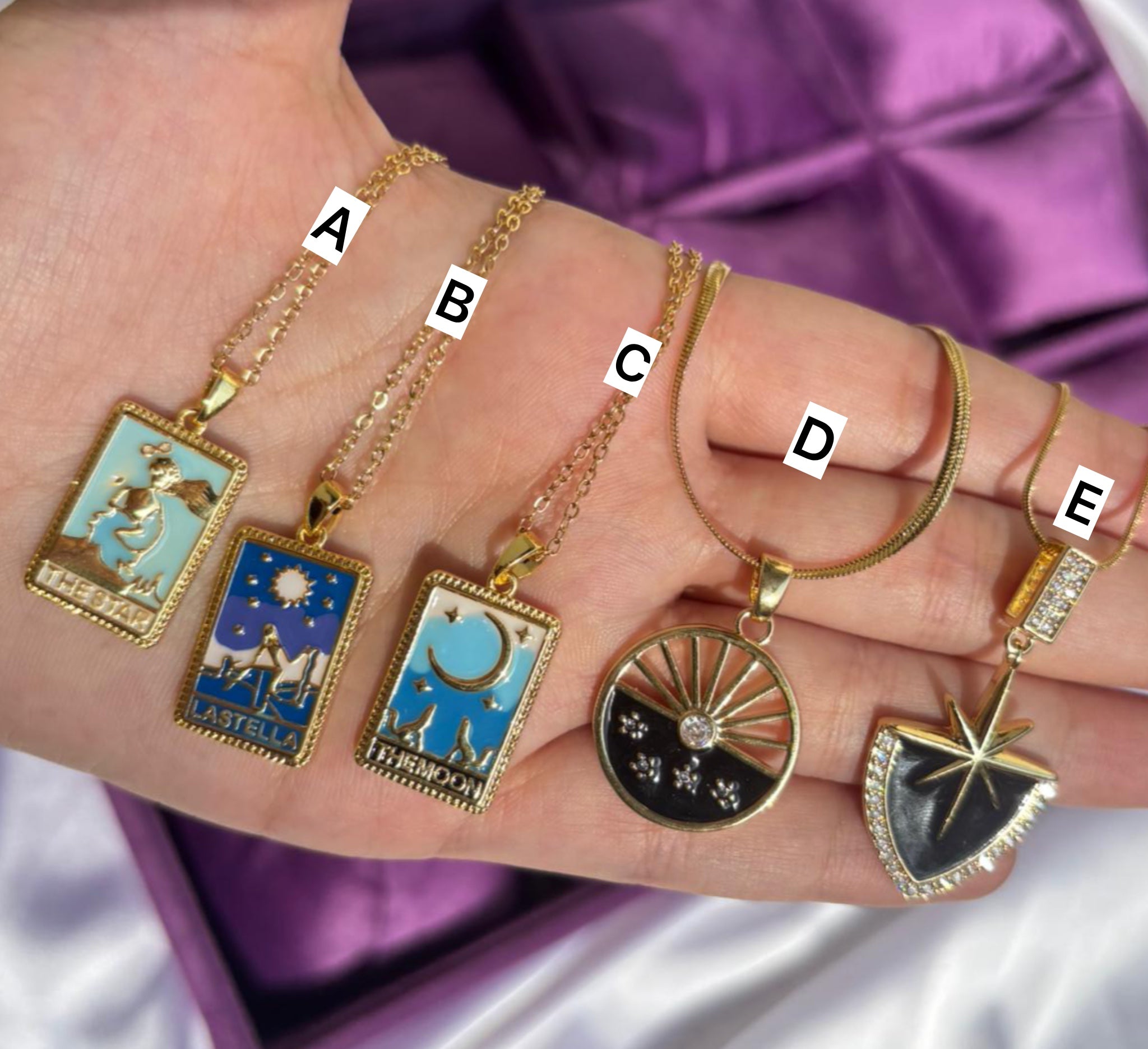 Bob Ancient Necklaces Collection