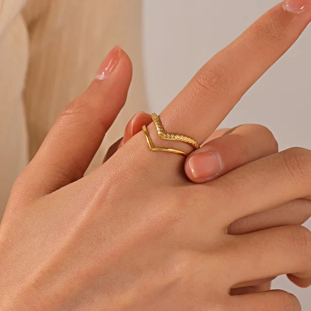 Viniya V Shape Gold Ring