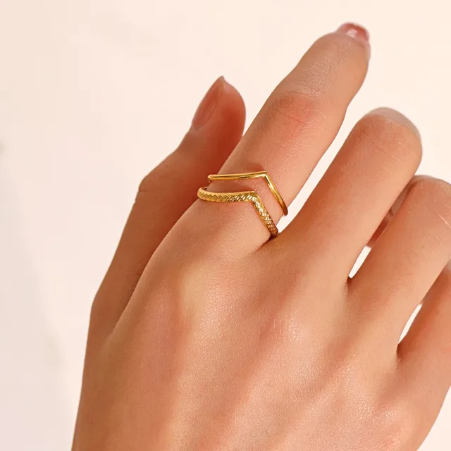 Viniya V Shape Gold Ring