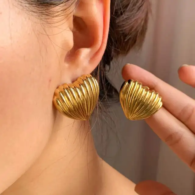 Leasina Heart Big Gold Studs