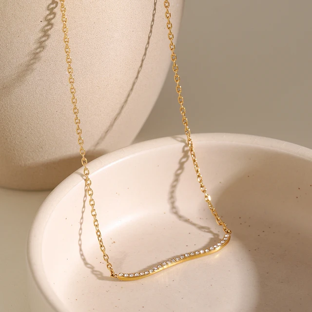 Seismic Wavy Delicate Necklace