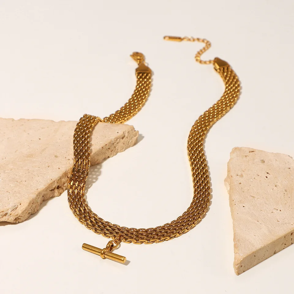 Bossy Dawn Gold Necklace