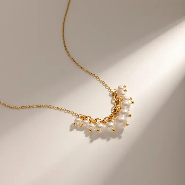 Cluster Of Pearls Gold Necklaces