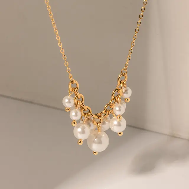 Cluster Of Pearls Gold Necklaces