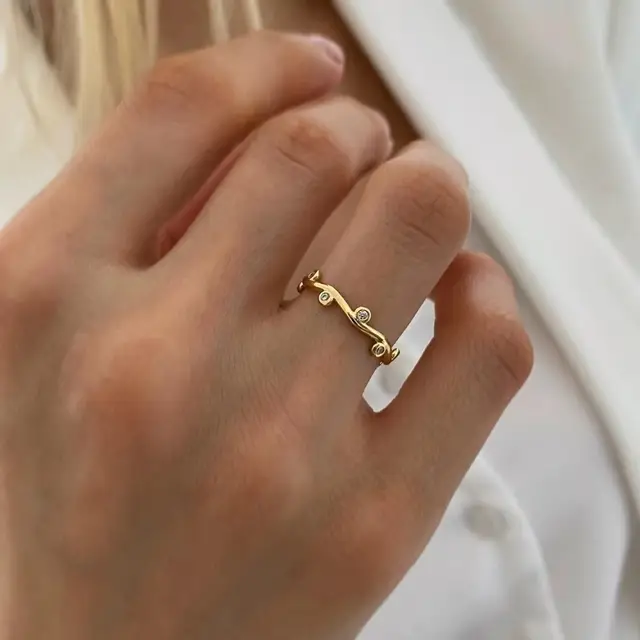 Tidal Stone Wavy Ring