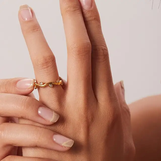 Tidal Stone Wavy Ring