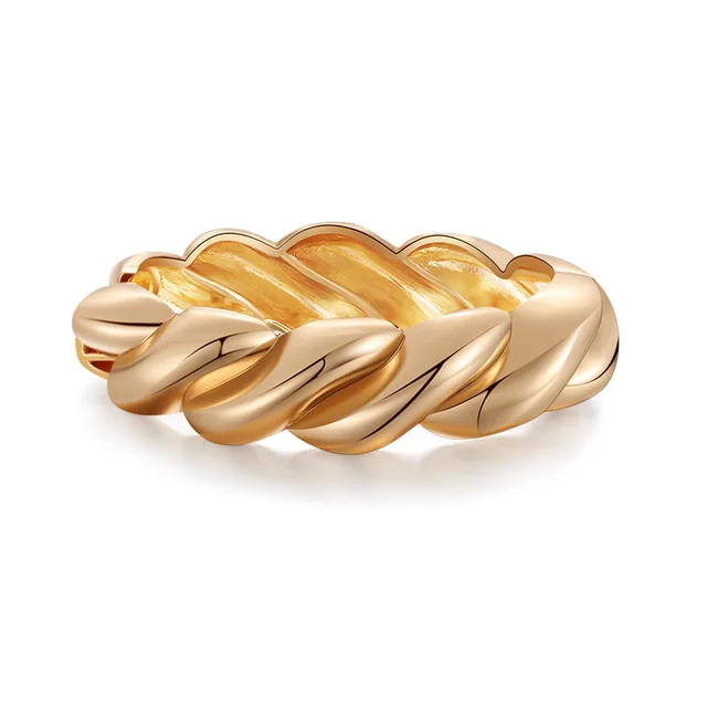 Mellon Twisted Gold Cuff