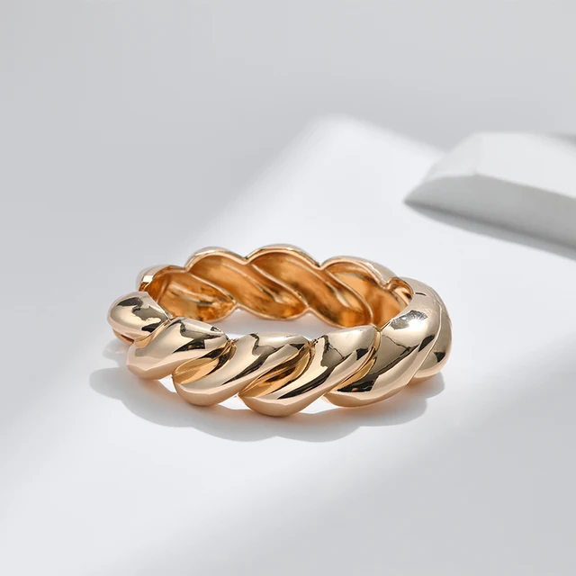 Mellon Twisted Gold Cuff
