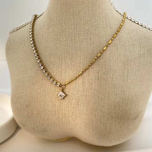 Sparkling Star Diamond Necklace