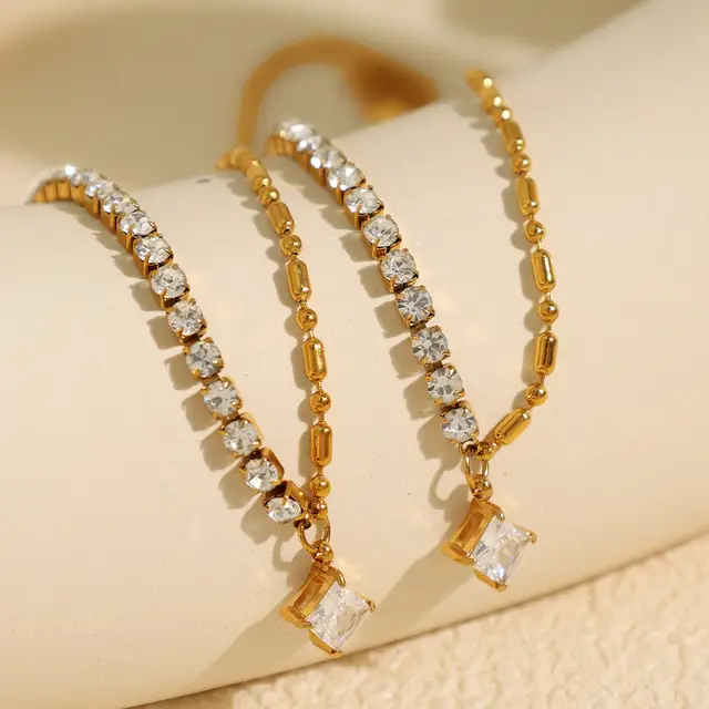 Sparkling Star Diamond Necklace