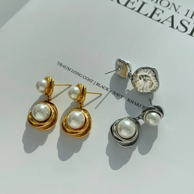 Bvelgin Pearl Gold Earrings