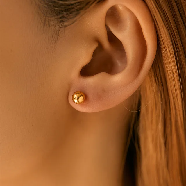 Ely Round Gold Studs