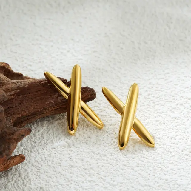 Crisa Cross Gold Earrings