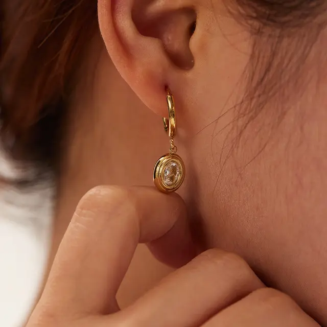 Sophi Emerald Hanging Earrings
