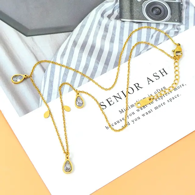 Dropi Aaliyah Gold Necklace