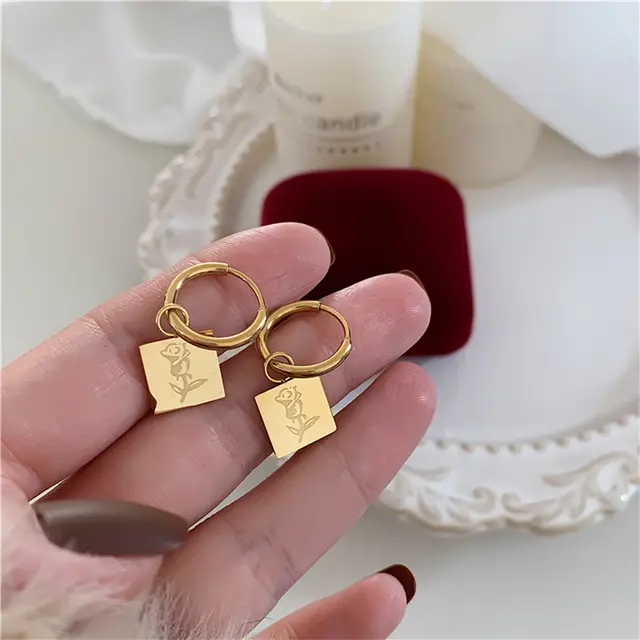 Rosy Gold Huggies