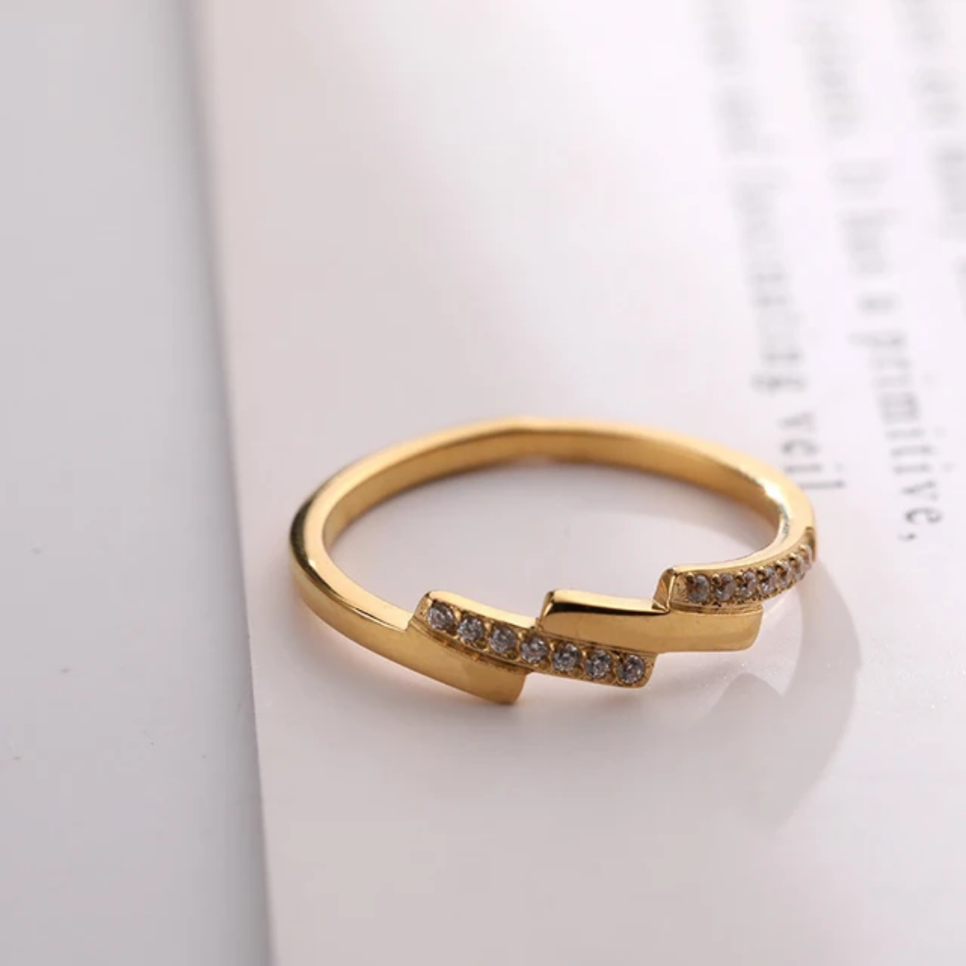 Sleeki Piona Diamond Ring
