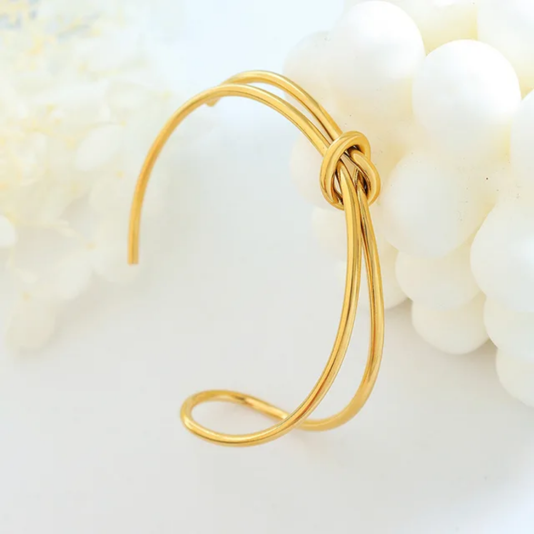Drew Knot Tie Cuff✨