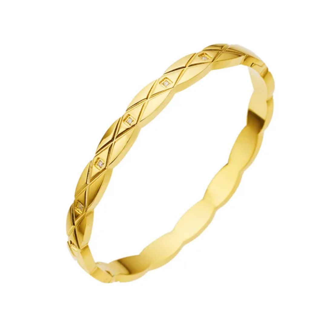 Bree Diamond Gold Cuff✨