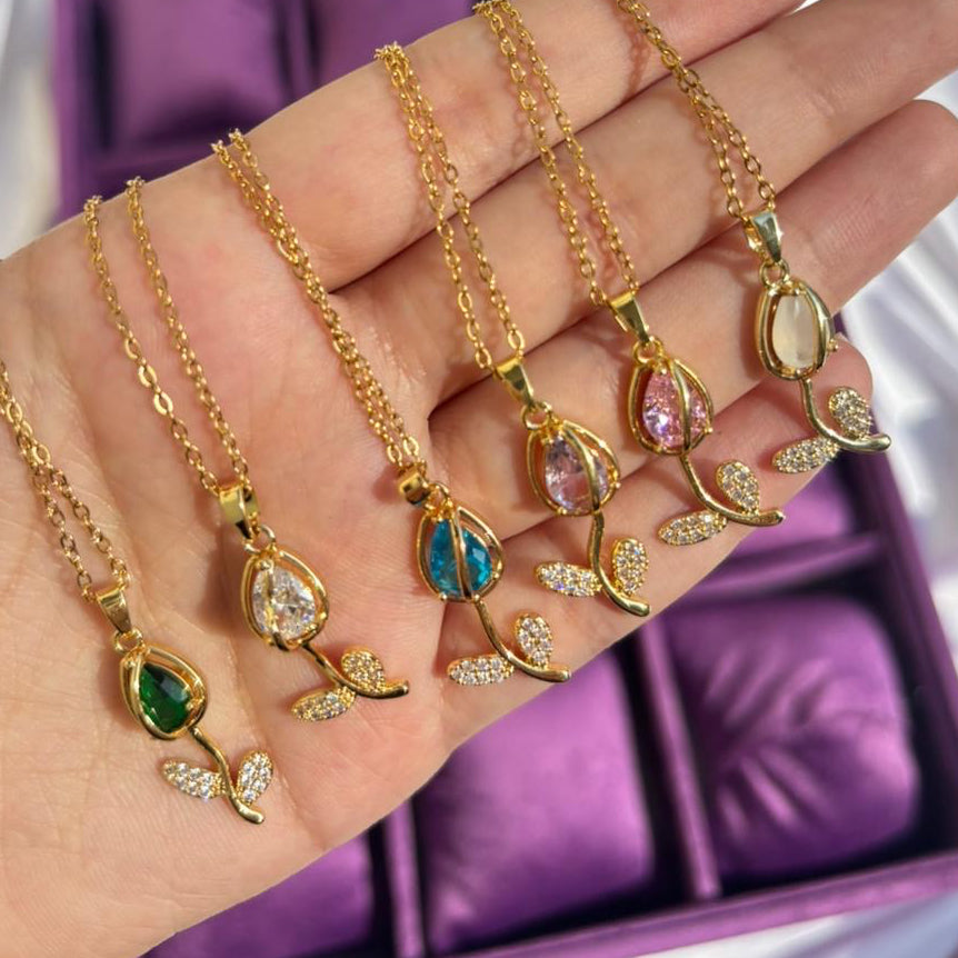Veni Tulip Stone Necklaces
