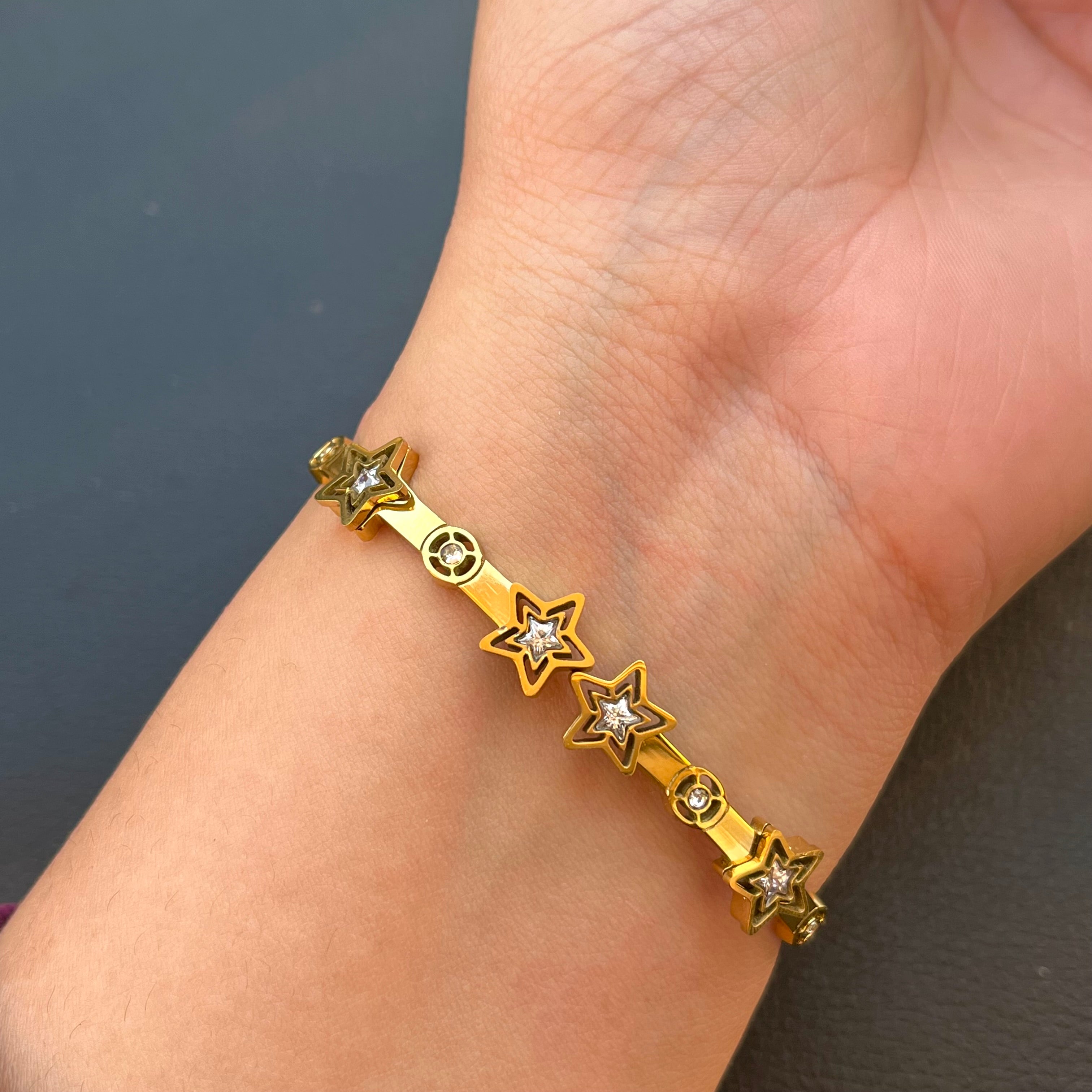 Demina Star Diamond Cuff