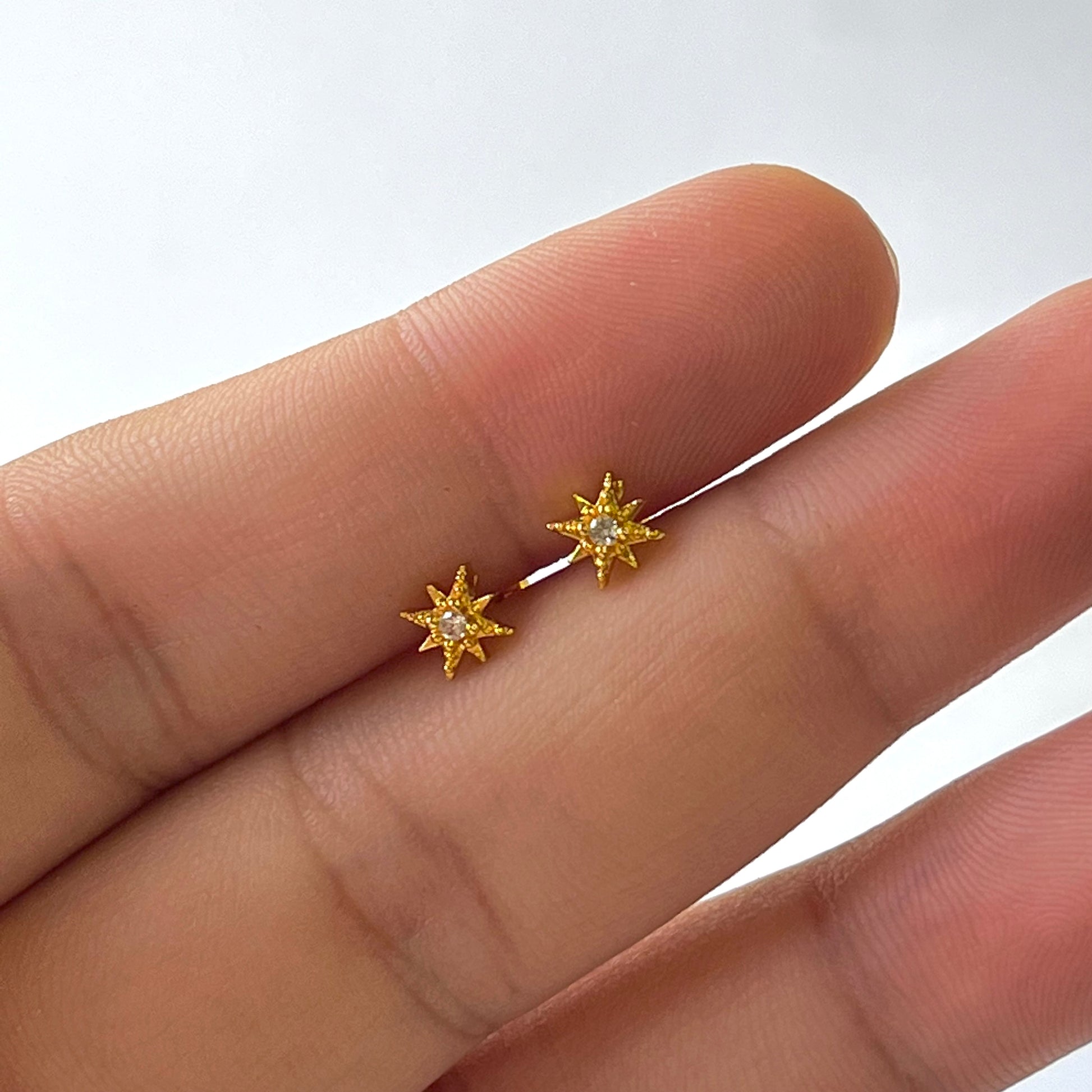 Starly Star Ball Back Studs