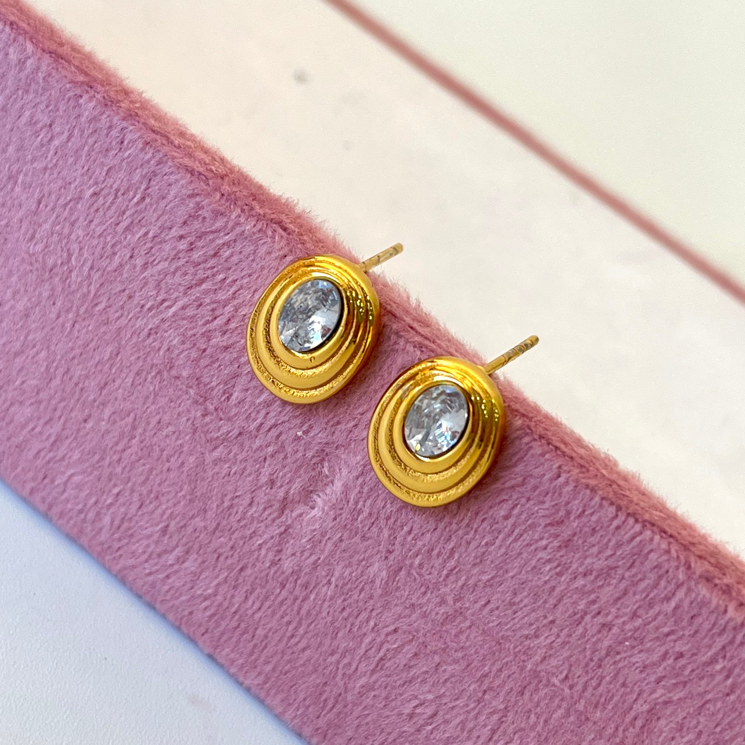 Koena Diamond Gold Studs