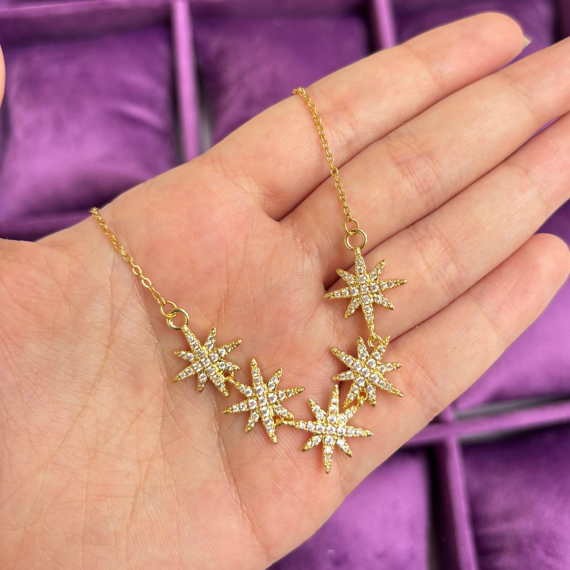 Snowflaky Flower Gold Necklace