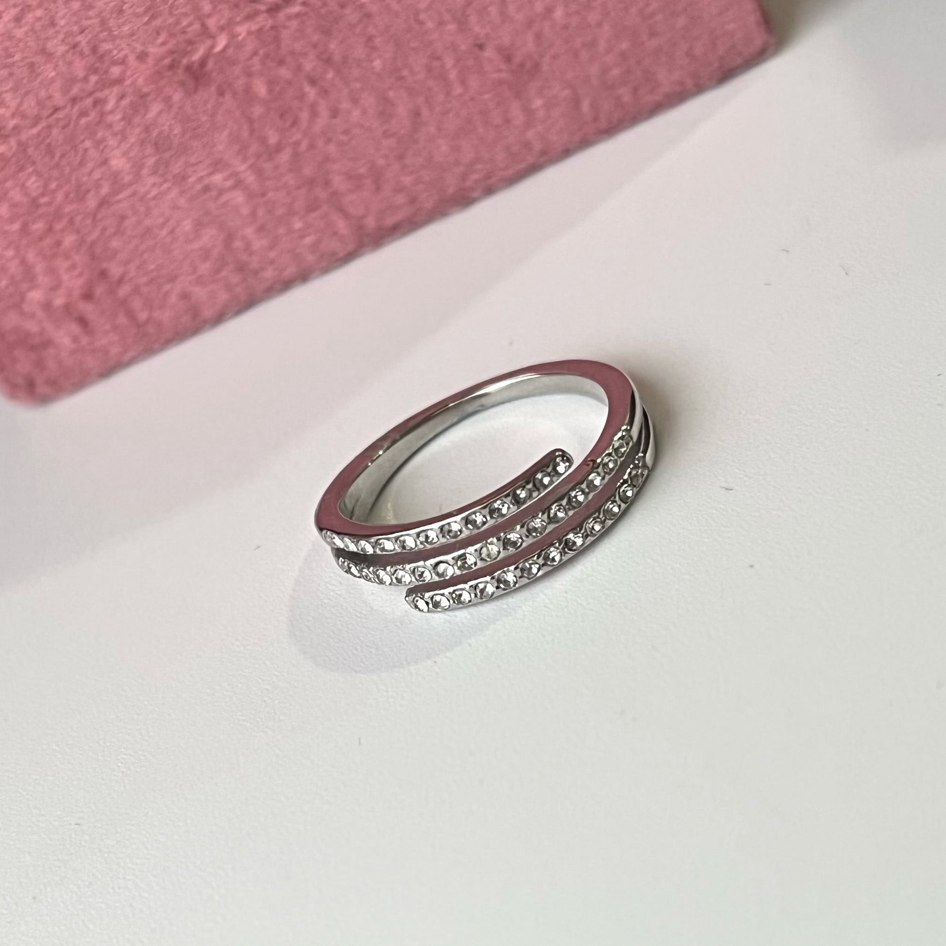 Silverie Diamond Classy Ring✨