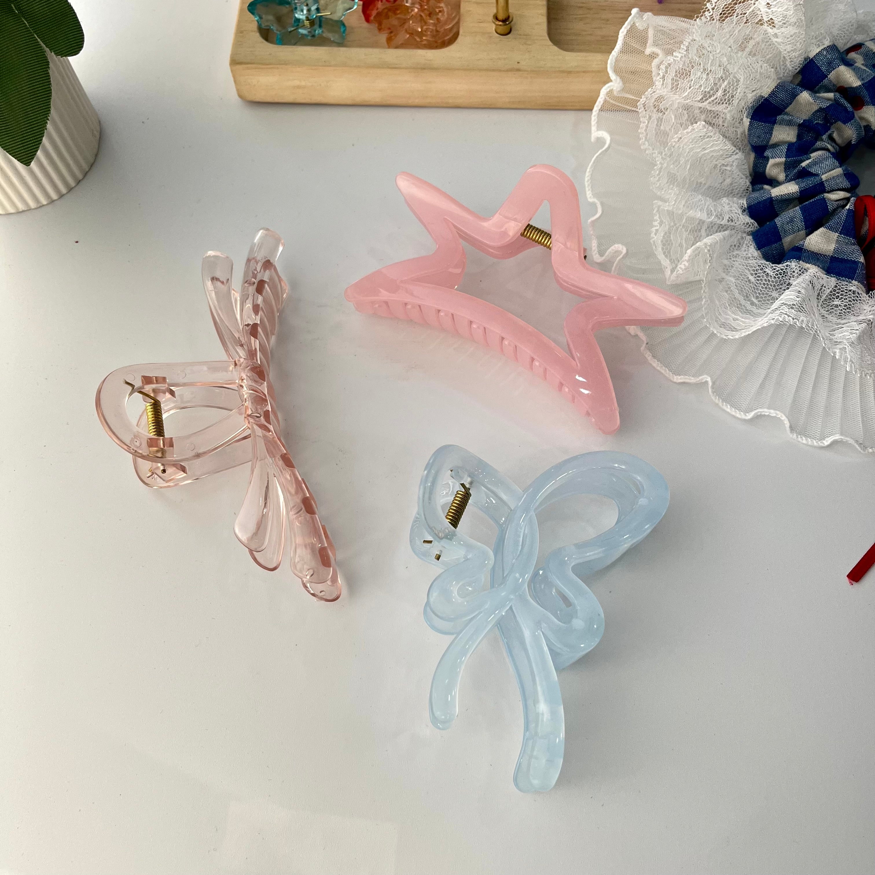 Sayi Big Vibe Clutchers