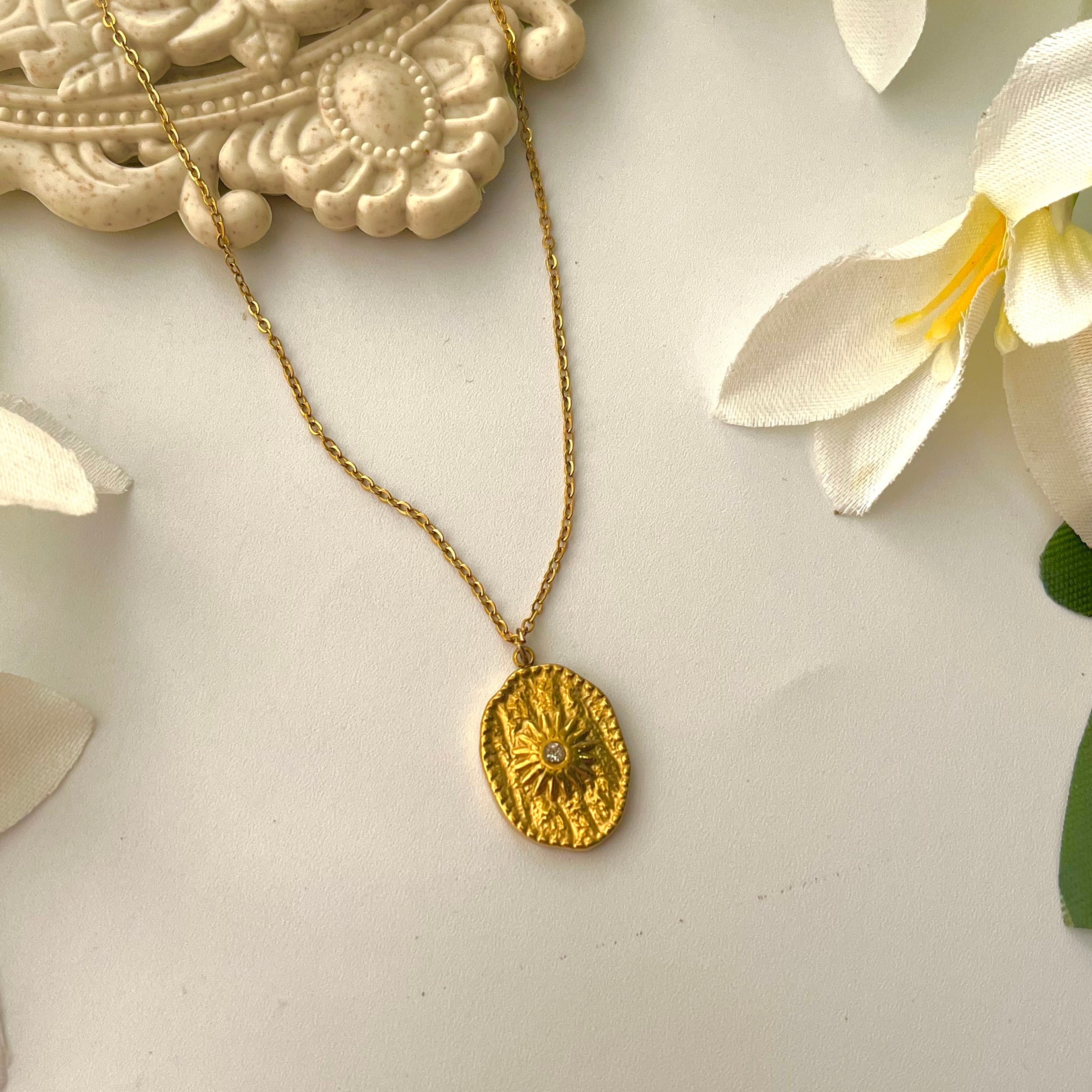 Elight Sunrays Gold Necklace