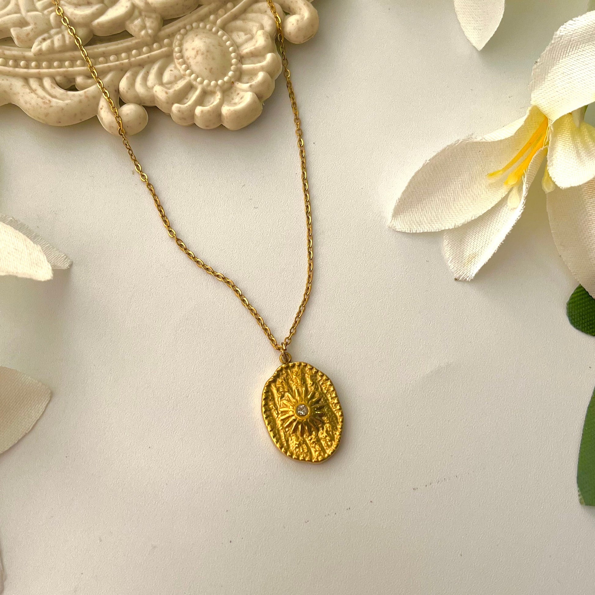 Elight Sunrays Gold Necklace