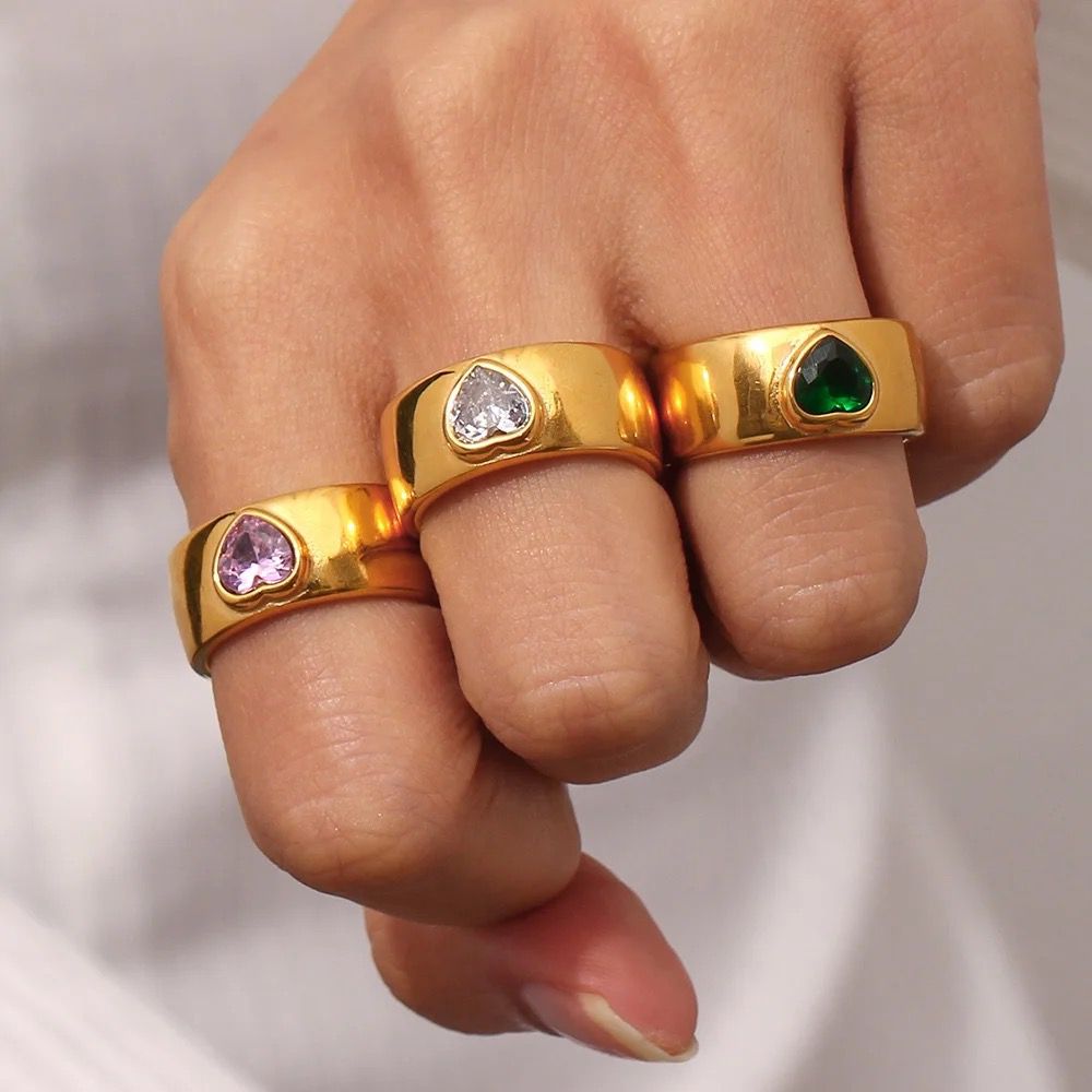 Cora Heart Gold Ring