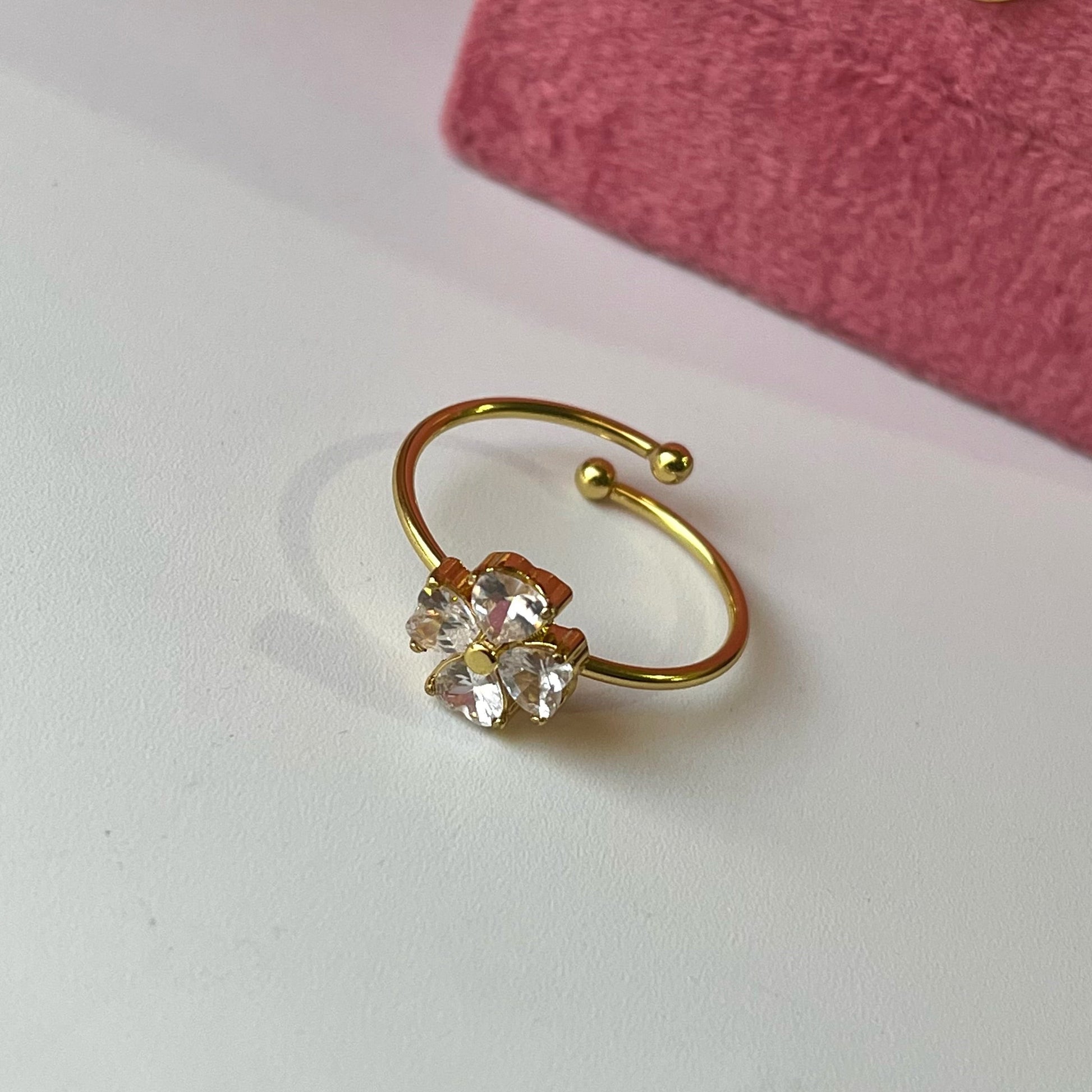 Yami Flower Diamond Ring