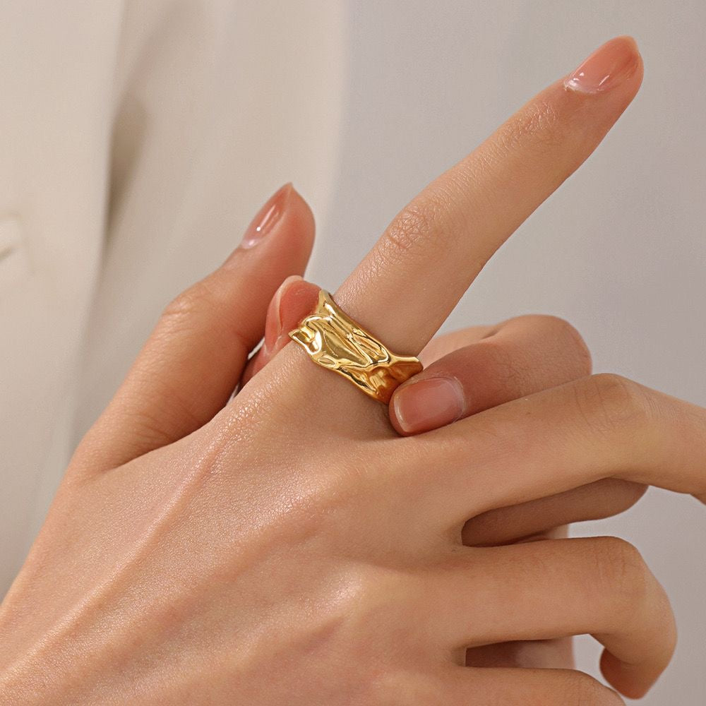 Numa Distorted Adjustable Gold Ring✨