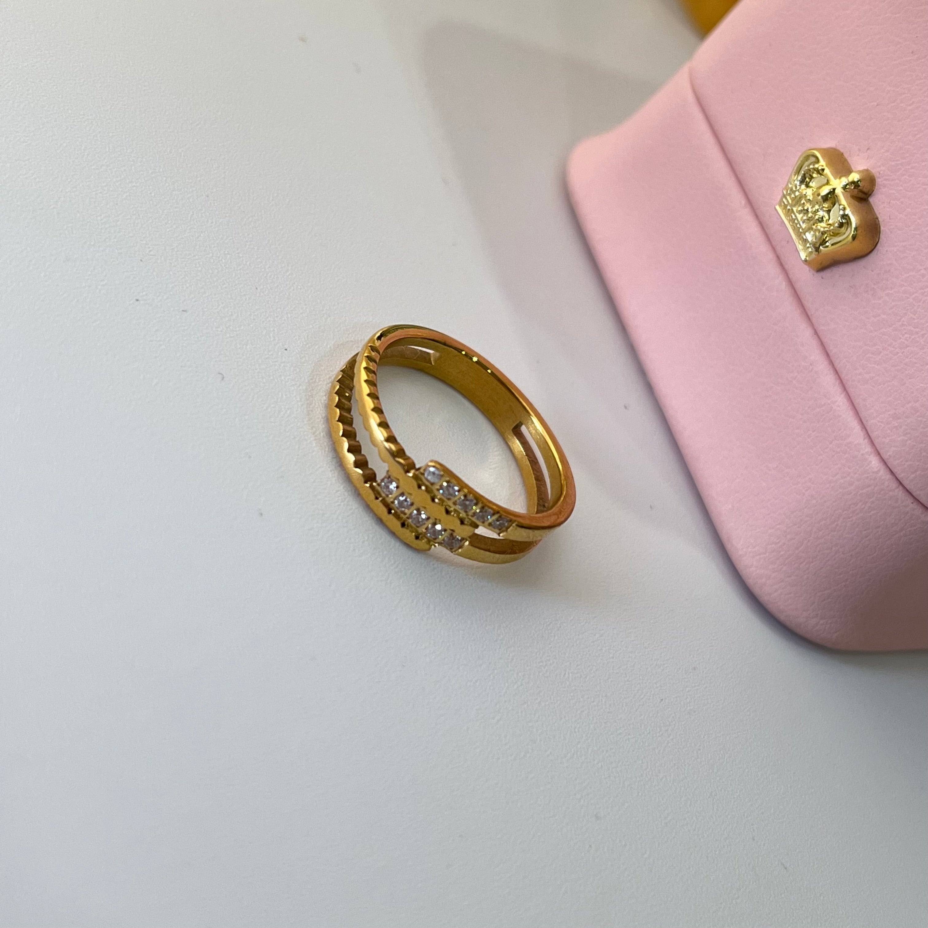 Yuvina Diamond Gold Ring