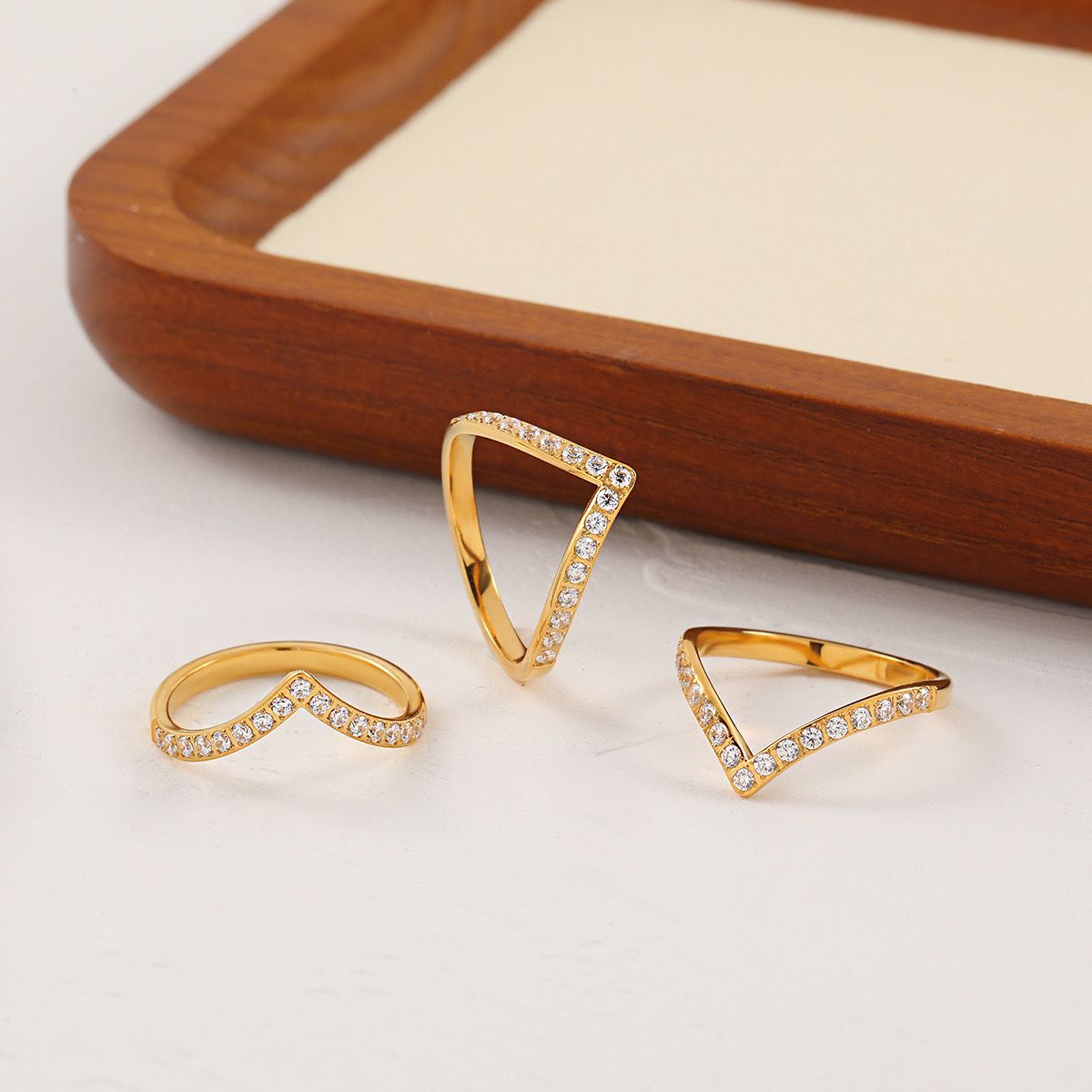 Saki Diamond V shape Ring