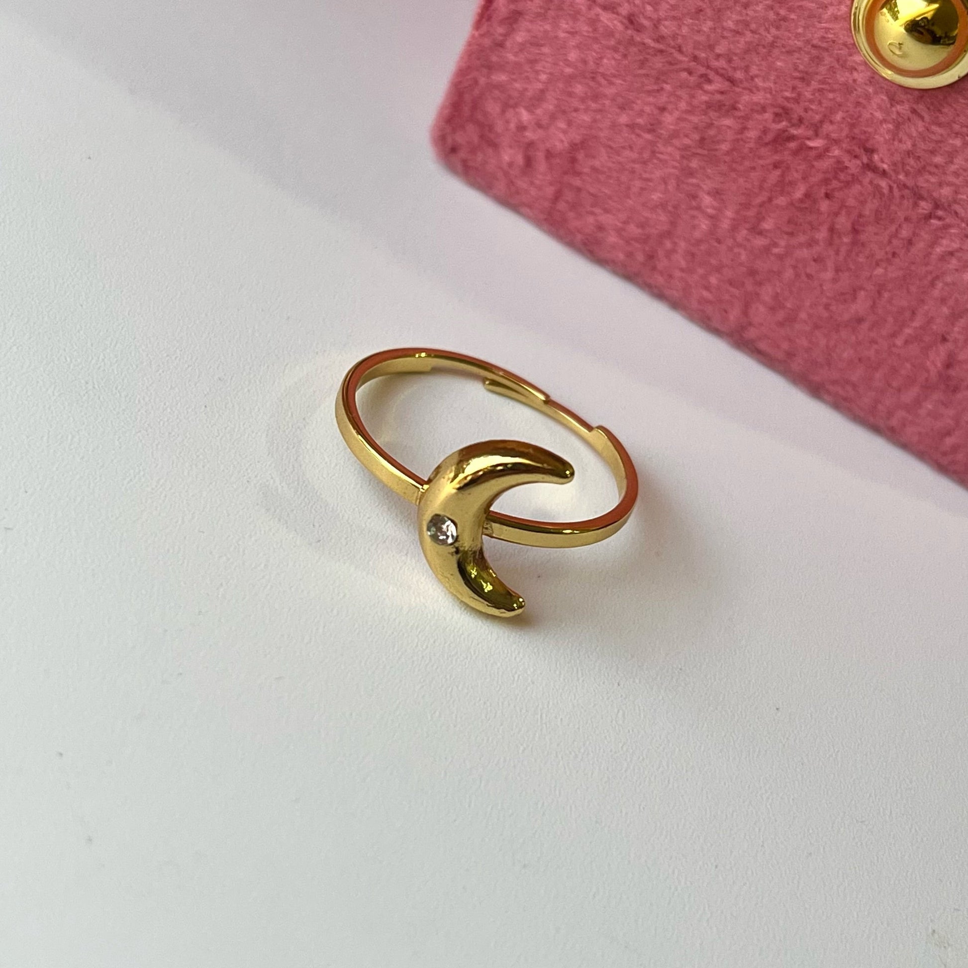 Mooni Gold Diamond Ring