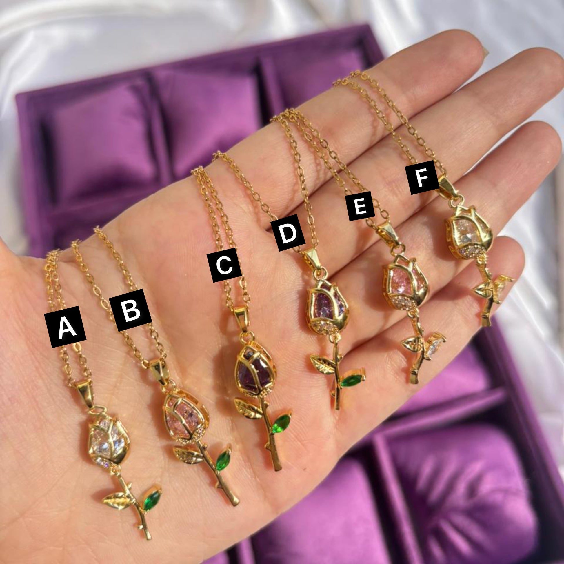 Ferry Tulip Stone Necklaces