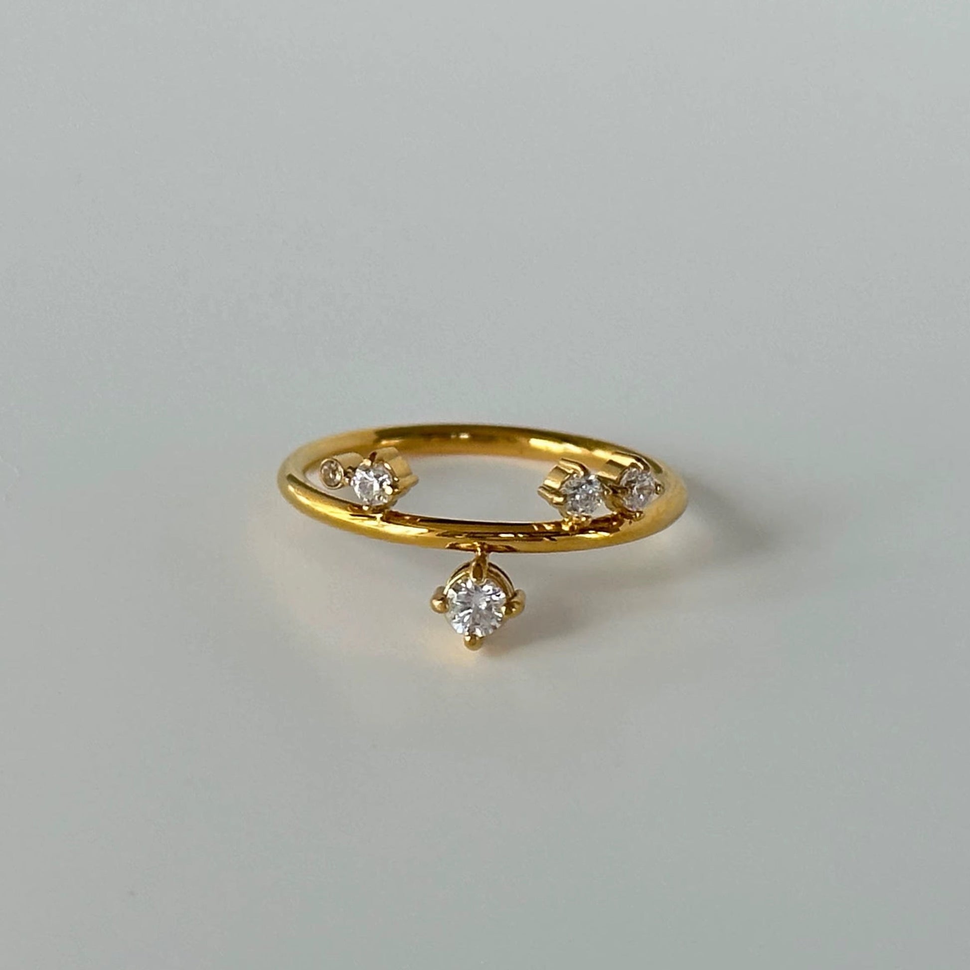 Hana Dainty Tridiamond Ring✨