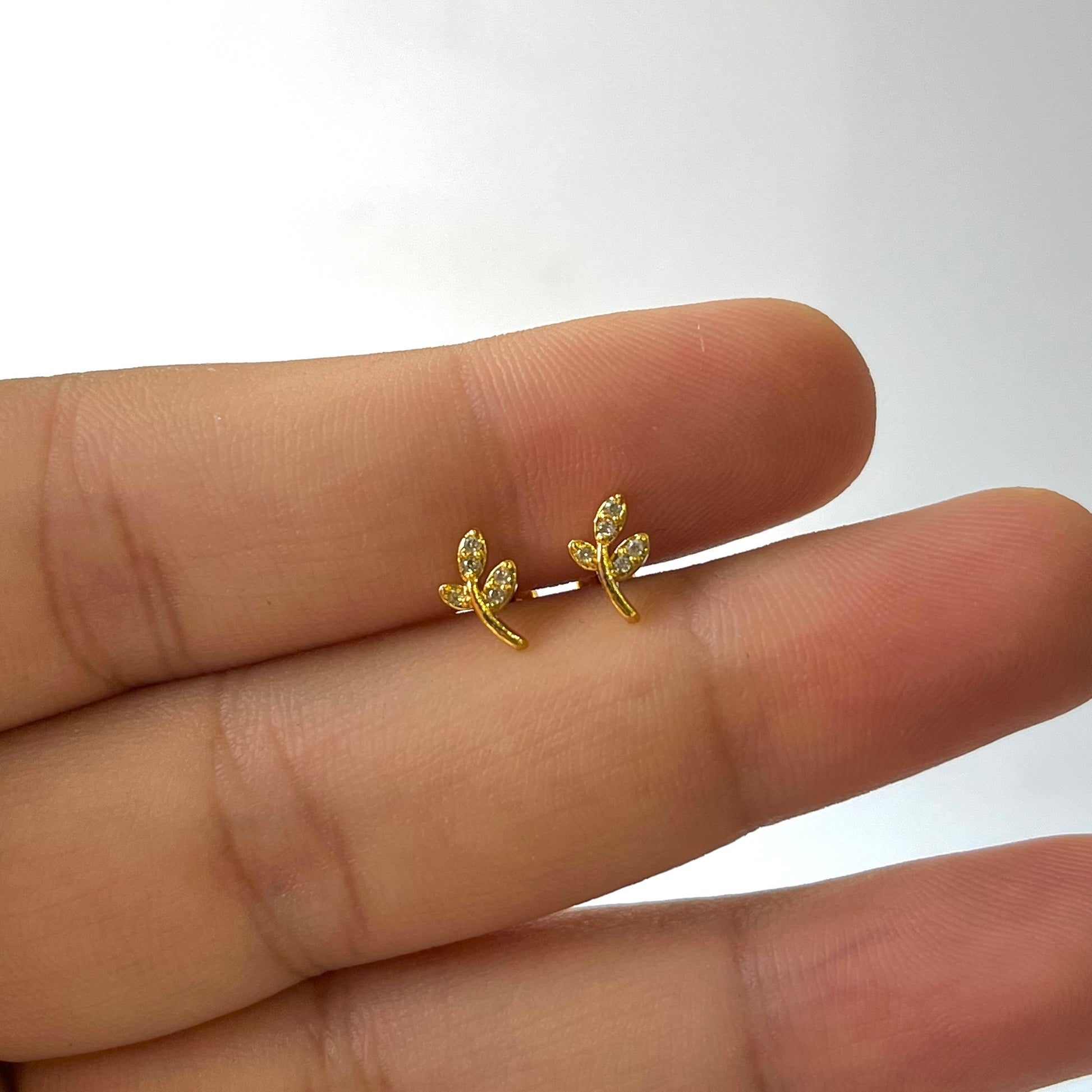 Sia Leaf Ball Back Studs