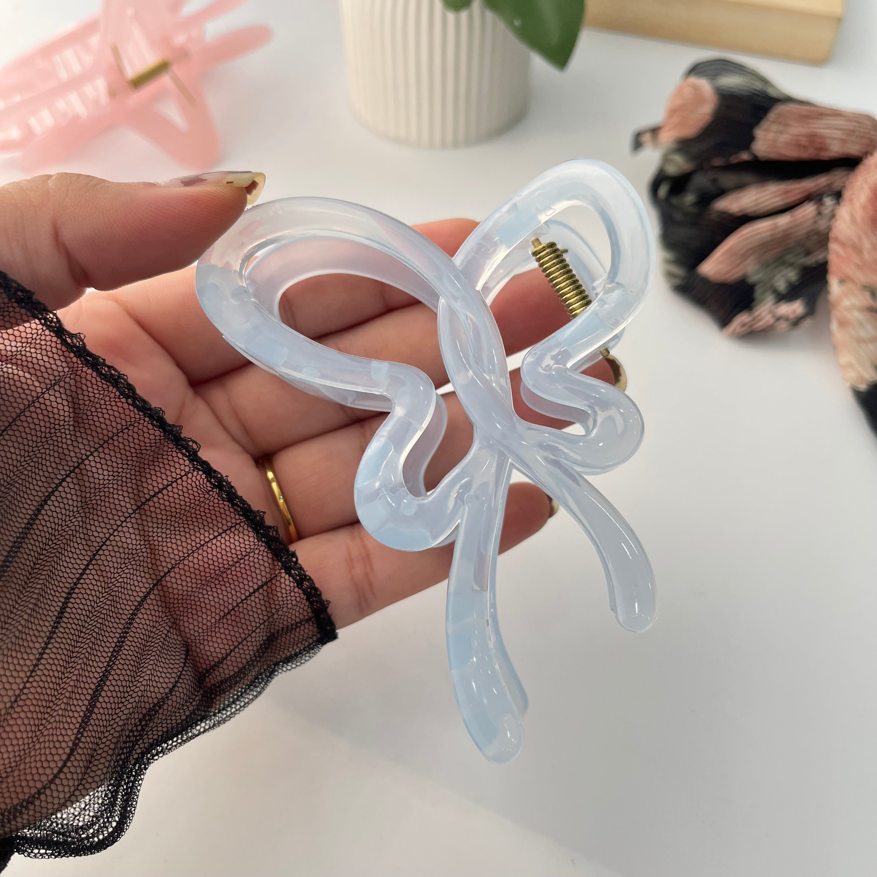 Sayi Big Vibe Clutchers