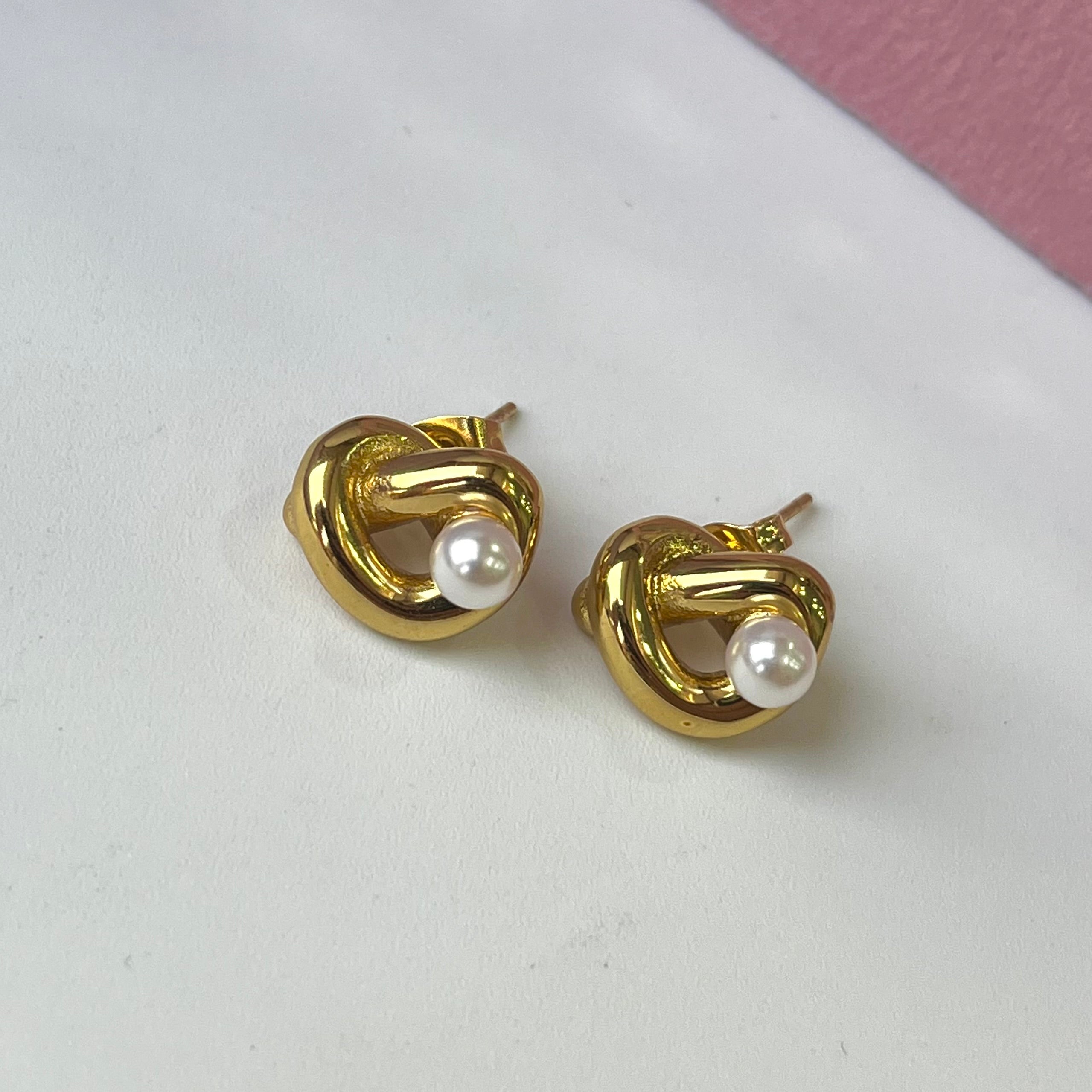 Pearl Cute Knot Earrings