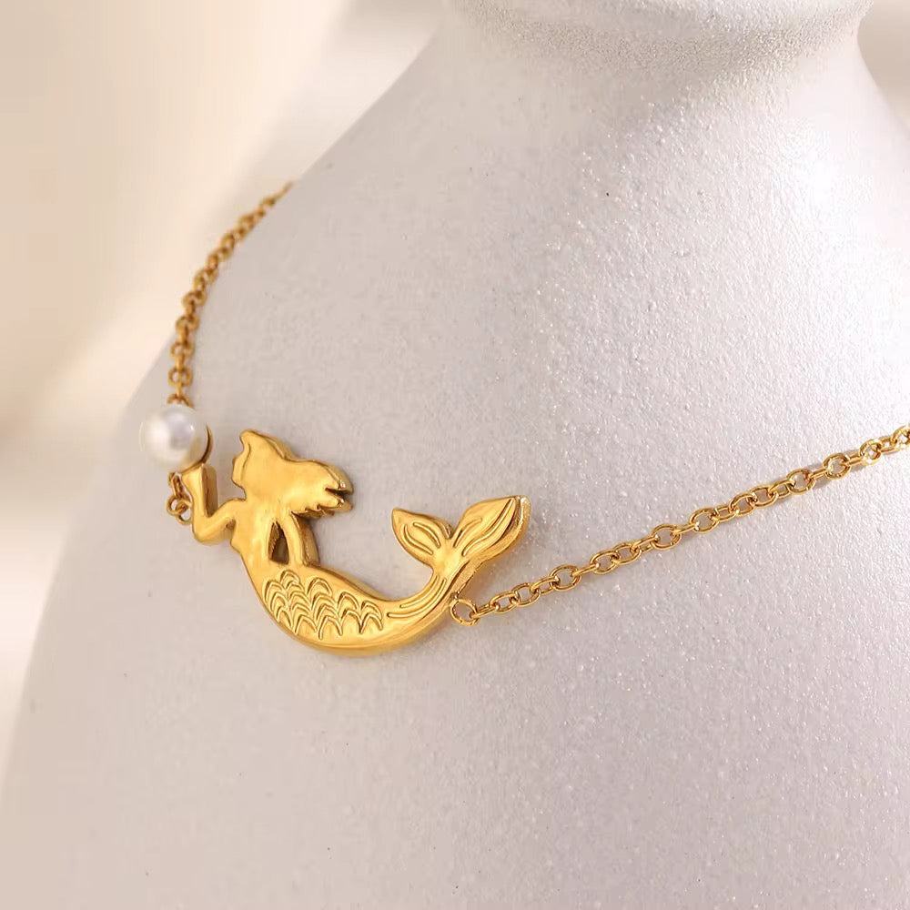 Mermaid Pearl Necklace