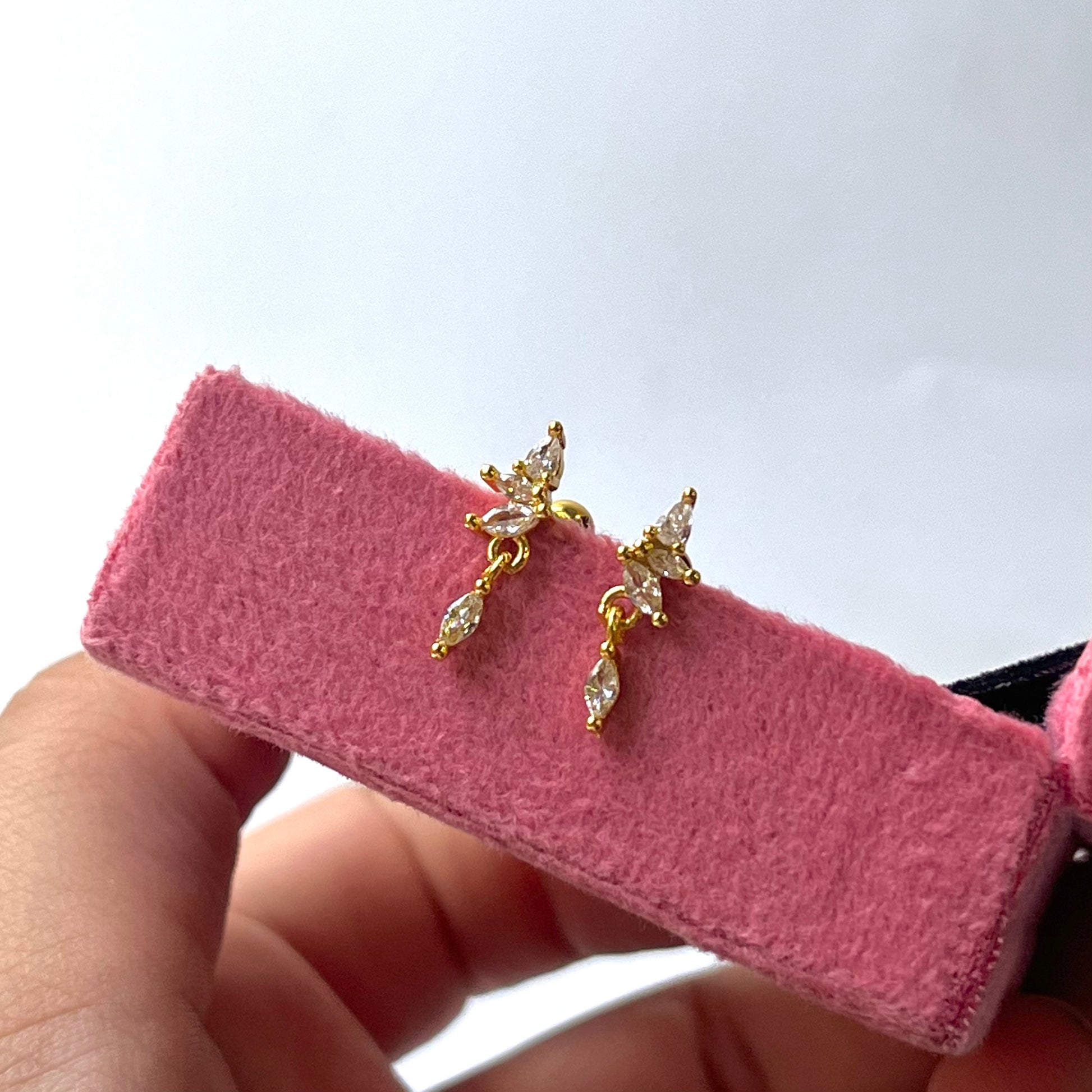 Petrica Leaf Ball Back Studs